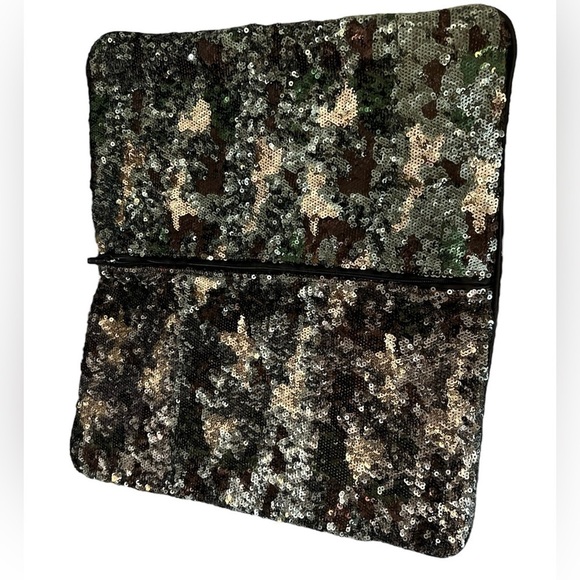 BCBGMAXAZRIA Sequin Envelope Clutch Camo - Picture 4 of 7